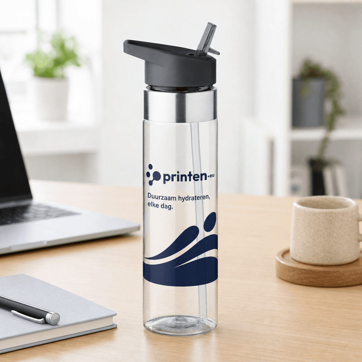 Custom Tritan bottle 650 ml with straw - productafbeelding 1